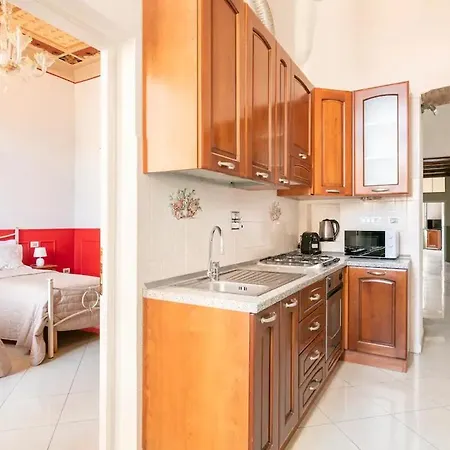 Sant'ambrogio Apartment