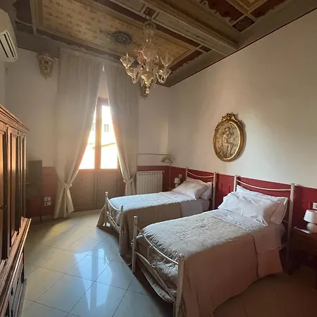 Sant'ambrogio Apartment *